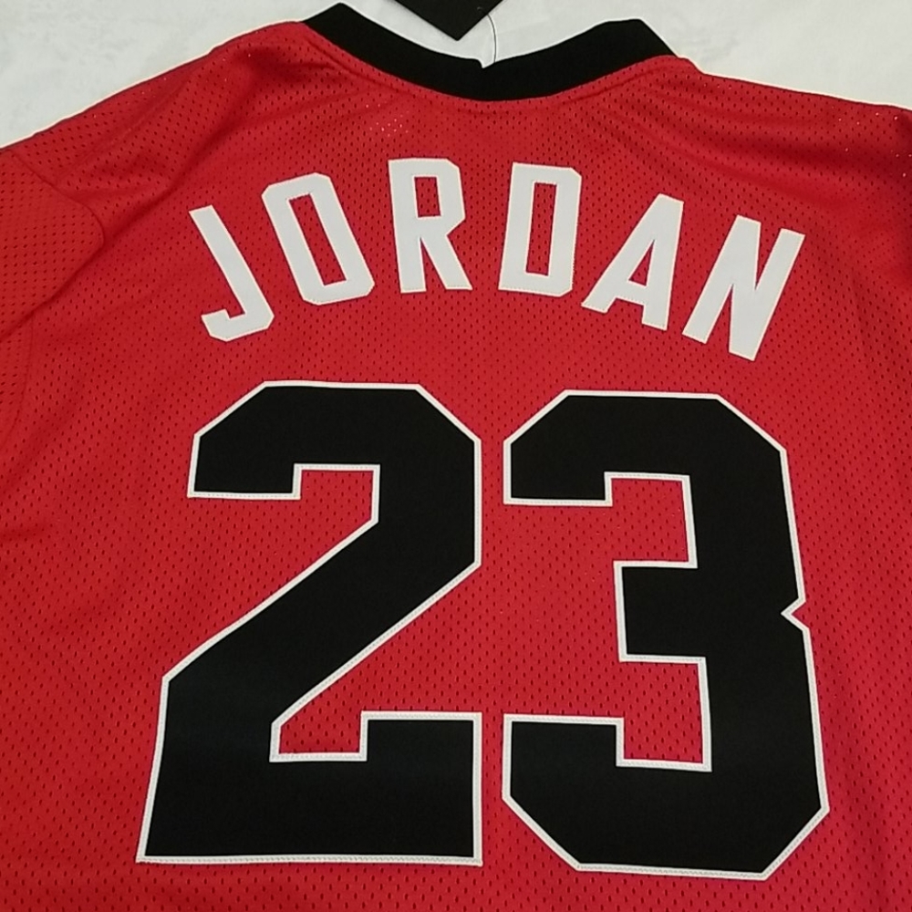 Jordan Hockey Jersey ( VERY RARE ) - Picture 12 of 12